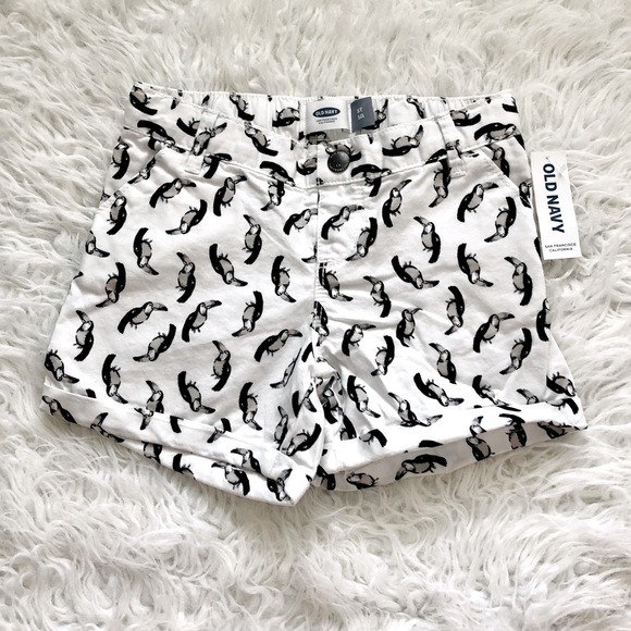 Old Navy Other - Old Navy White and Black Toucans Shorts Size 5T